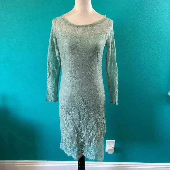 NWT Myntra All About You Green Lace Overlay Long Sleeve Midi Dress Size S - Picture 1 of 5